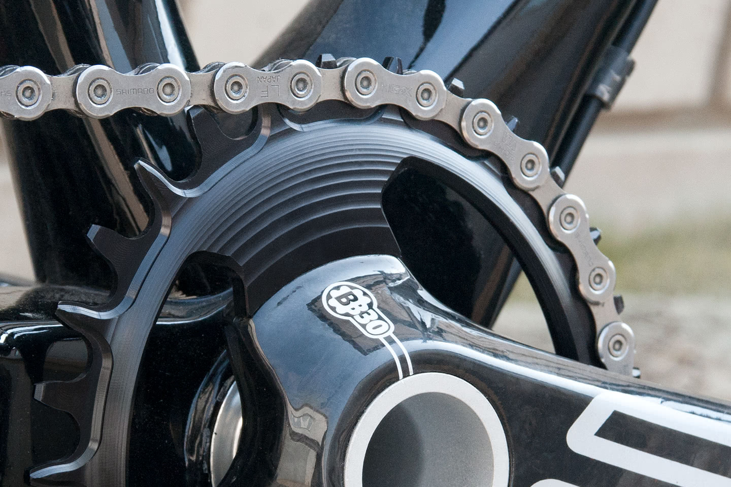 86 BCD (3-bolt) FSA Oval Crankset Close-Up